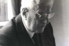photo-of-lowry-by-isherwood
